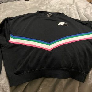 Small retro Nike striped cropped sweatshirt